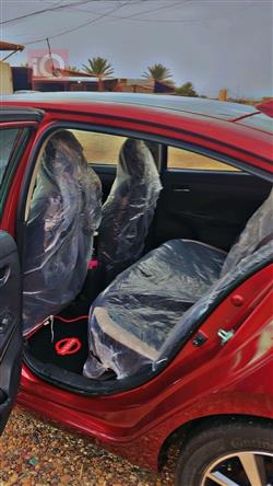 نيسان فيرسا